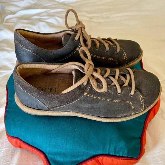 Born sneakers, size 9, brown - Picture 2 of 4